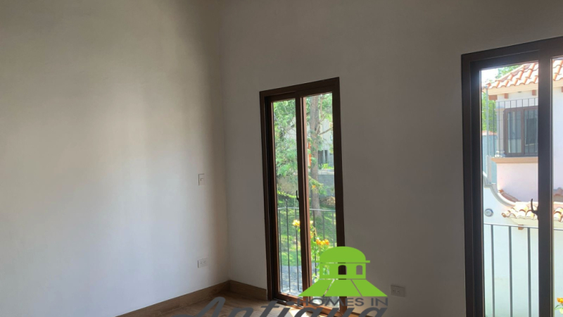 VS093 00010 VS093 00010