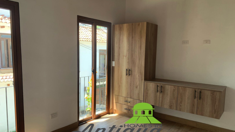 VS093 00012 VS093 00012